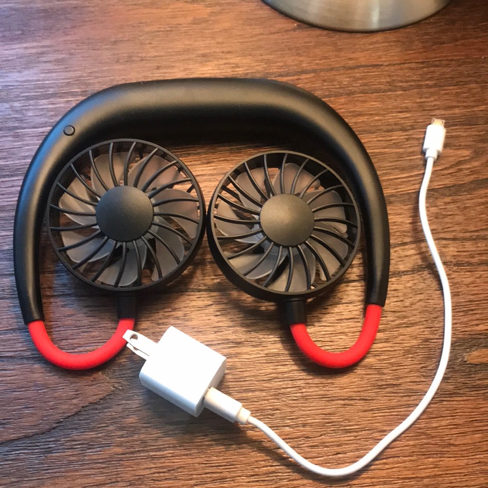Wearable cooling fan